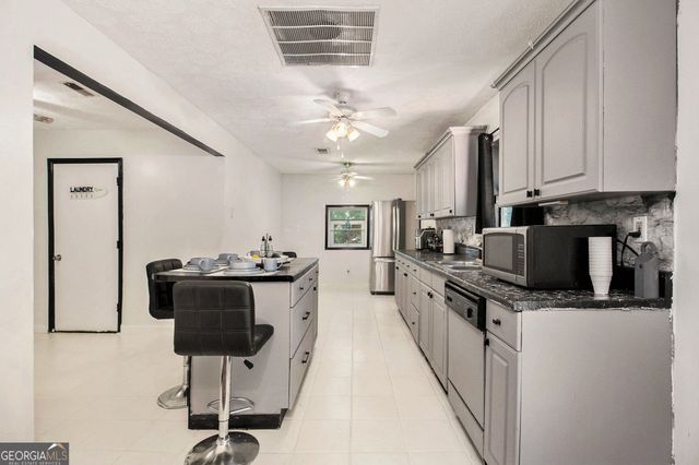 3808 Shane Court, Ellenwood, GA 30294