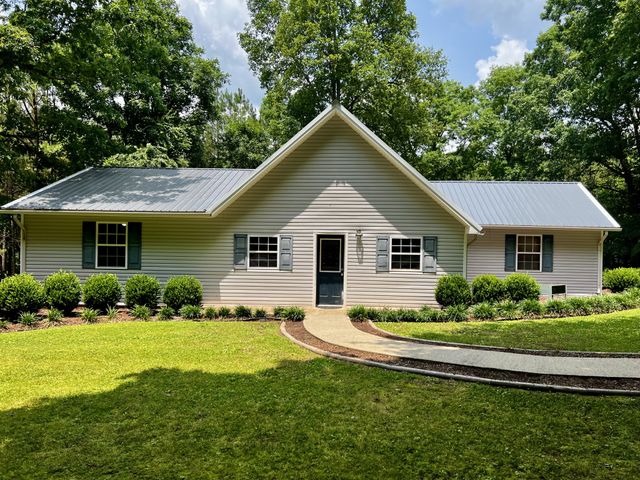 25 W Adkins Ln, Lawrenceburg, TN 38464