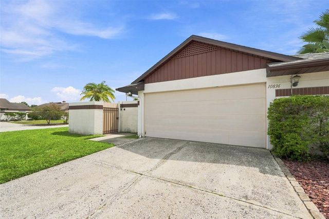 10836 VENICE CIRCLE, Tampa, FL 33635
