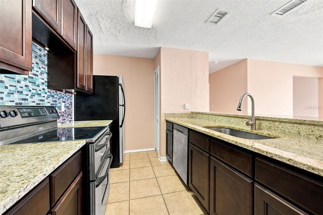 10836 VENICE CIRCLE, Tampa, FL 33635