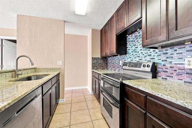 10836 VENICE CIRCLE, Tampa, FL 33635