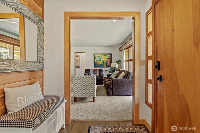 1213 Alaska Avenue, Anacortes, WA 98221