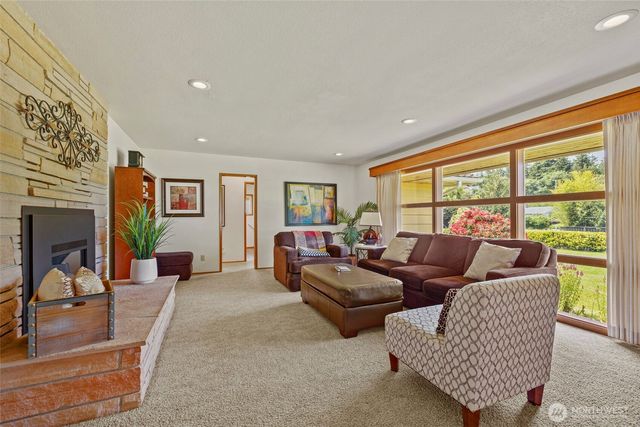 1213 Alaska Avenue, Anacortes, WA 98221