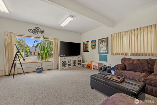 1213 Alaska Avenue, Anacortes, WA 98221