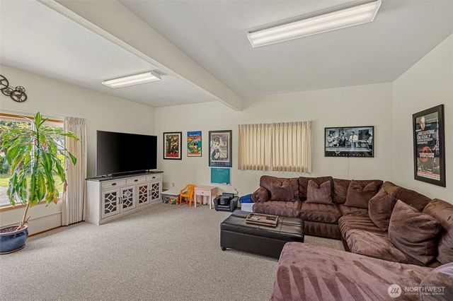 1213 Alaska Avenue, Anacortes, WA 98221