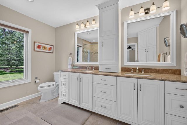 6717 N Holly COURT, Fox Point, WI 53217