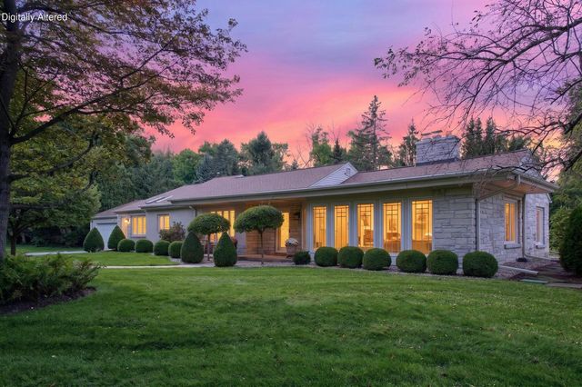 6717 N Holly COURT, Fox Point, WI 53217