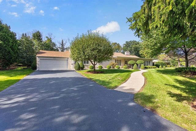 6717 N Holly COURT, Fox Point, WI 53217