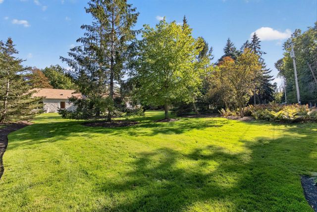 6717 N Holly COURT, Fox Point, WI 53217