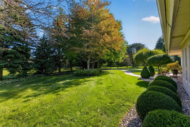 6717 N Holly COURT, Fox Point, WI 53217