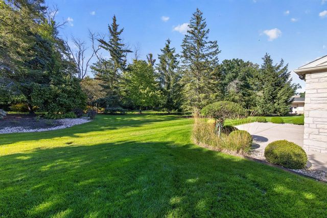 6717 N Holly COURT, Fox Point, WI 53217