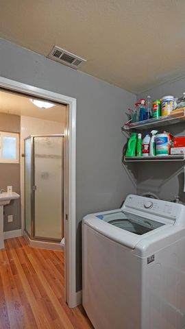 1719 W Locust St, Lodi, CA 95242