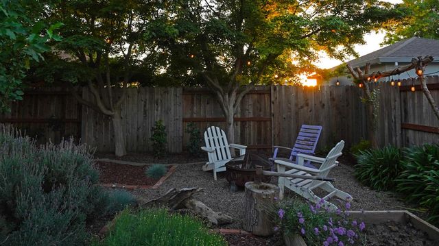 1719 W Locust St, Lodi, CA 95242