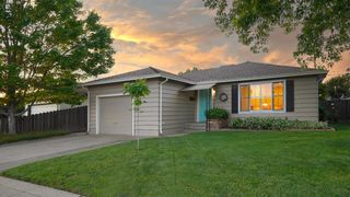 1719 W Locust St, Lodi, CA 95242