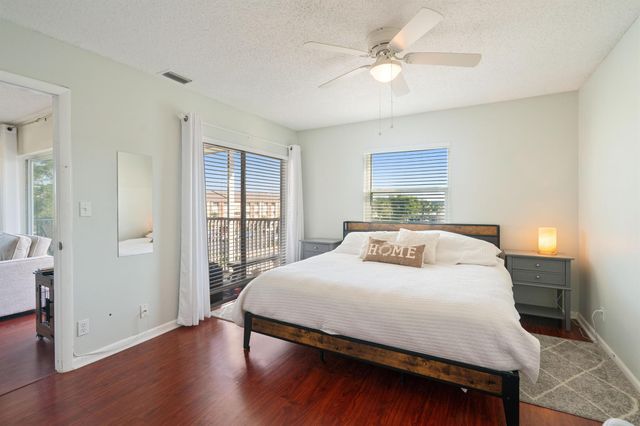236 Castlewood Drive 301, North Palm Beach, FL 33408