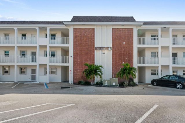 236 Castlewood Drive 301, North Palm Beach, FL 33408