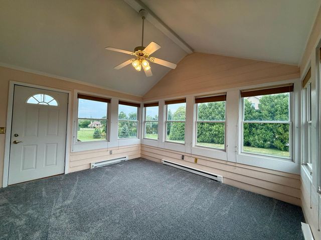 91 Fleetwood Drive N, Valparaiso, IN 46385