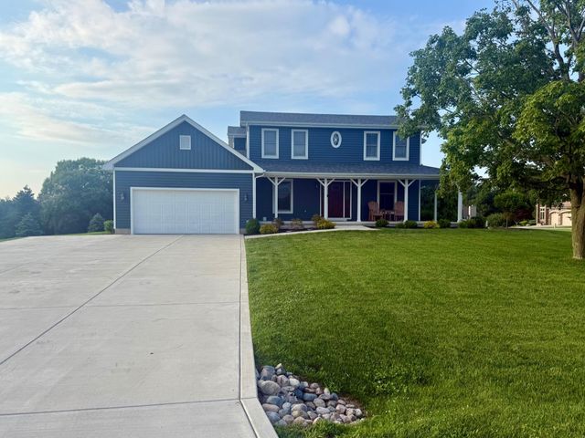 91 Fleetwood Drive N, Valparaiso, IN 46385