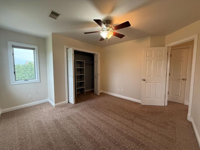 91 Fleetwood Drive N, Valparaiso, IN 46385