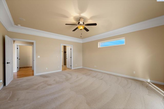 420 Sundance Drive, Richland, WA 99352