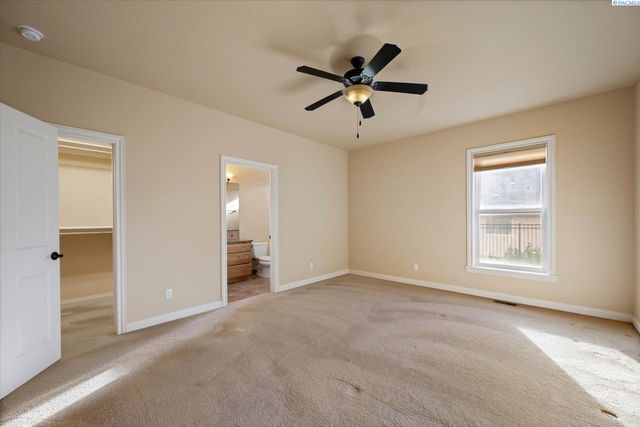 420 Sundance Drive, Richland, WA 99352