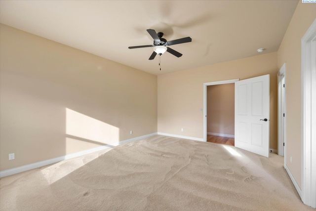 420 Sundance Drive, Richland, WA 99352