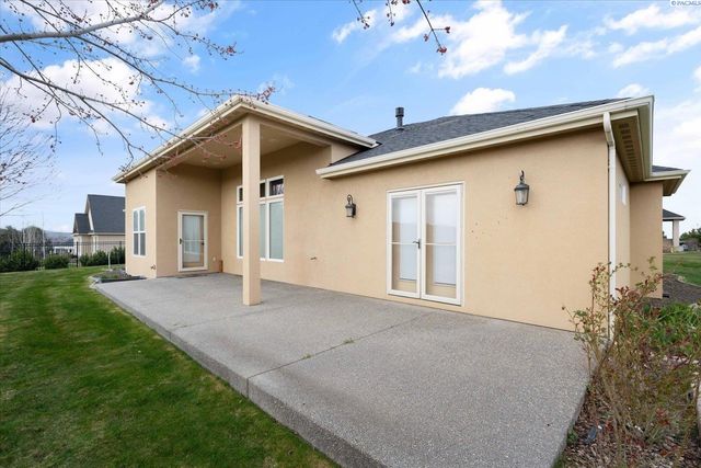 420 Sundance Drive, Richland, WA 99352