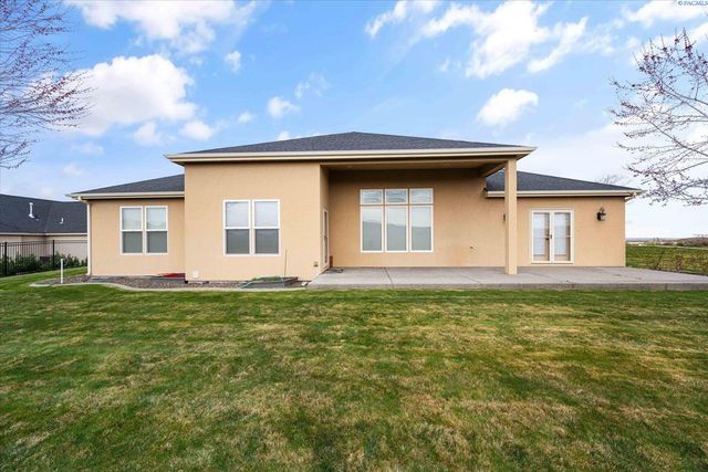 420 Sundance Drive, Richland, WA 99352