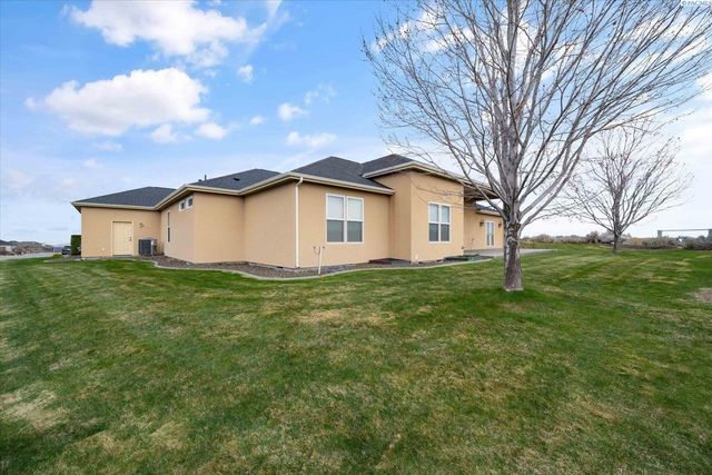 420 Sundance Drive, Richland, WA 99352