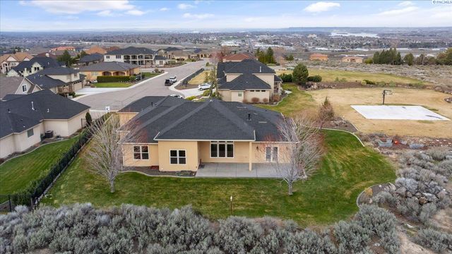 420 Sundance Drive, Richland, WA 99352