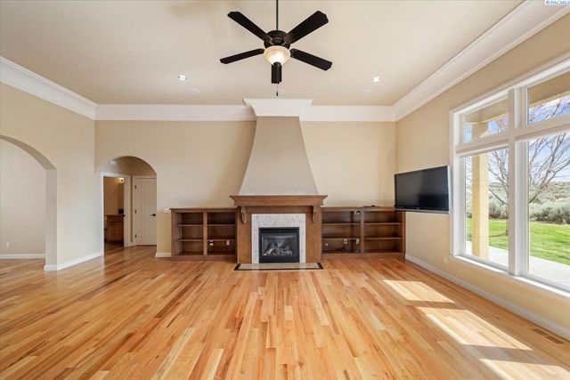 420 Sundance Drive, Richland, WA 99352