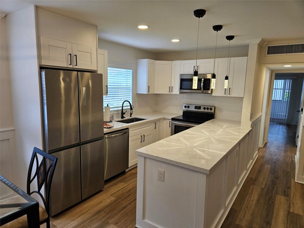 272 Brittany F, Delray Beach, FL 33446