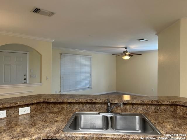 7323 Snowden Rd Apt 3105, San Antonio, TX 78240