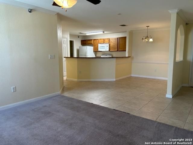 7323 Snowden Rd Apt 3105, San Antonio, TX 78240