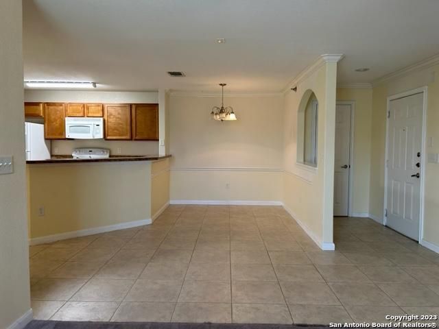 7323 Snowden Rd Apt 3105, San Antonio, TX 78240