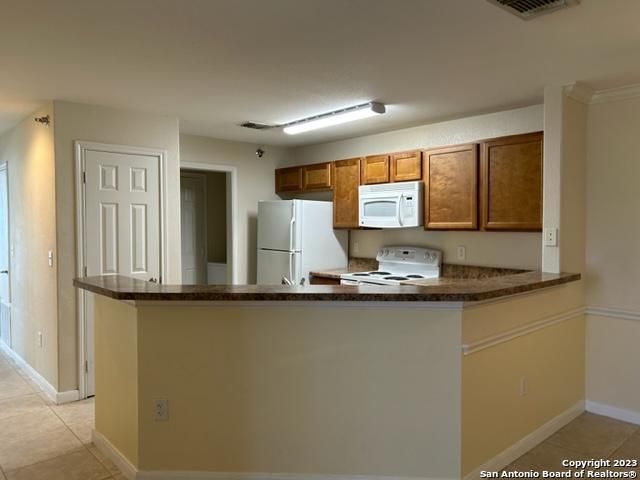 7323 Snowden Rd Apt 3105, San Antonio, TX 78240