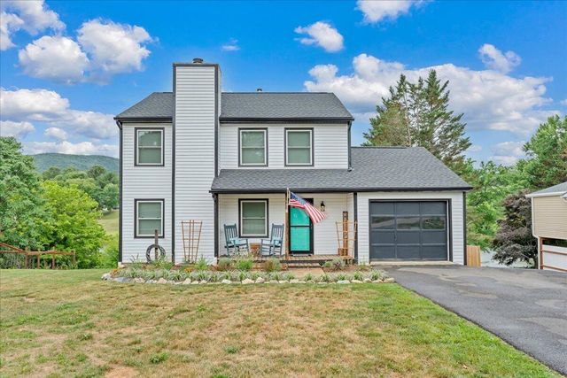 8141 Ashton LN, Roanoke, VA 24019