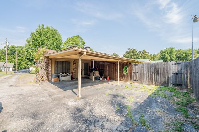 1104 Bowie Street, Sulphur Springs, TX 75482