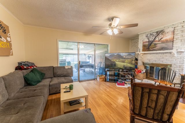 1104 Bowie Street, Sulphur Springs, TX 75482