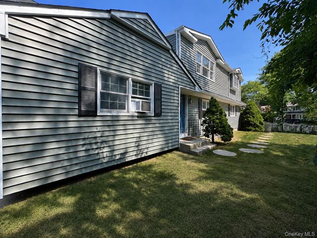 1 Towne Court, Melville, NY 11747