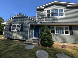 1 Towne Court, Melville, NY 11747