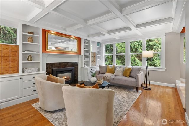 20012 NE 177th St, Woodinville, WA 98077
