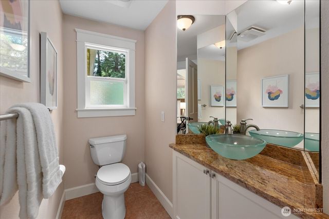 20012 NE 177th St, Woodinville, WA 98077