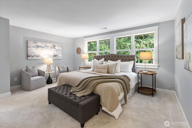 20012 NE 177th St, Woodinville, WA 98077