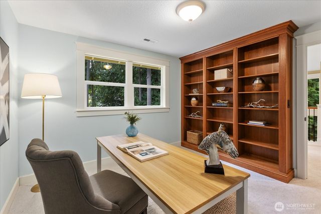 20012 NE 177th St, Woodinville, WA 98077