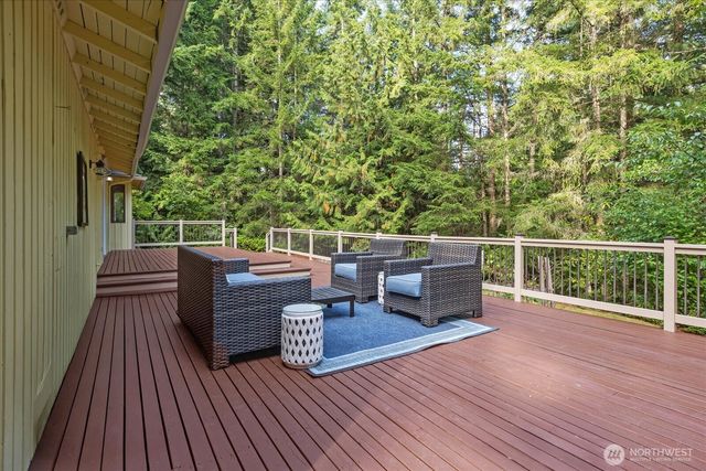 20012 NE 177th St, Woodinville, WA 98077