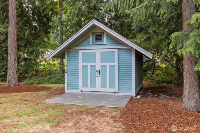 20012 NE 177th St, Woodinville, WA 98077