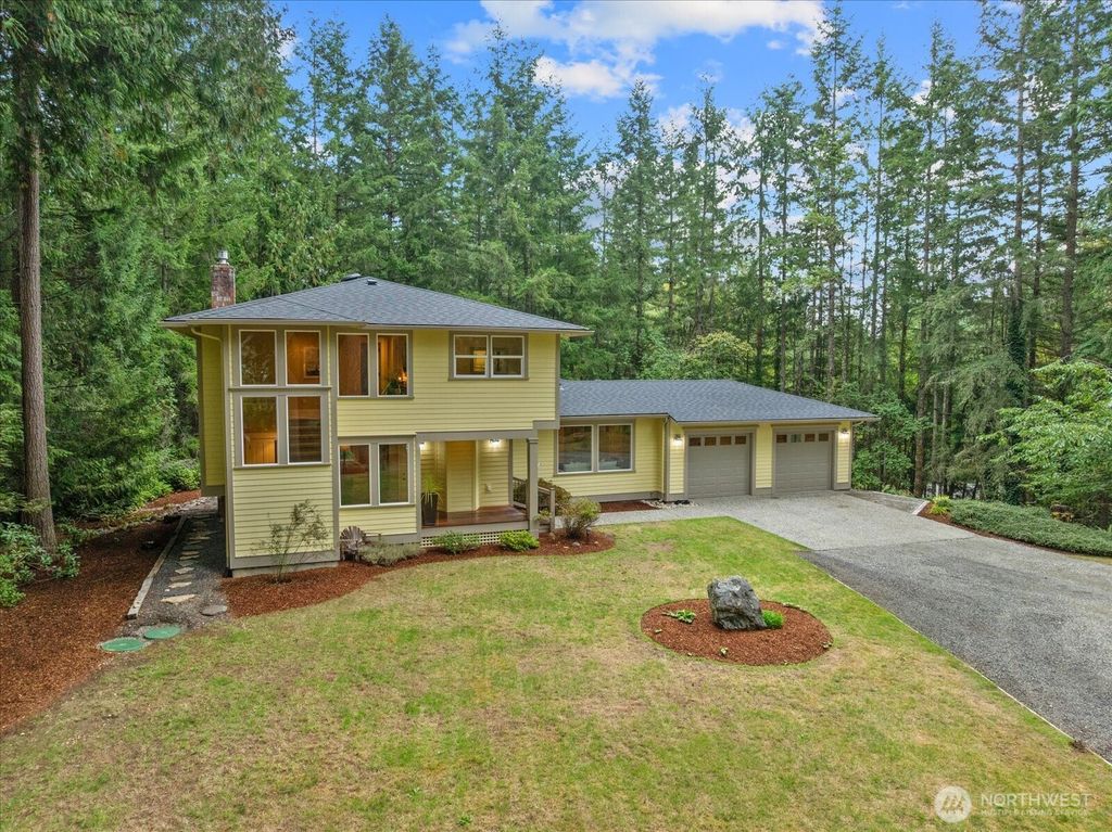 20012 NE 177th St, Woodinville, WA 98077