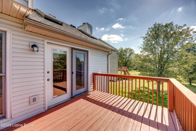 10800 Silvermoon Ct, Louisville, KY 40241