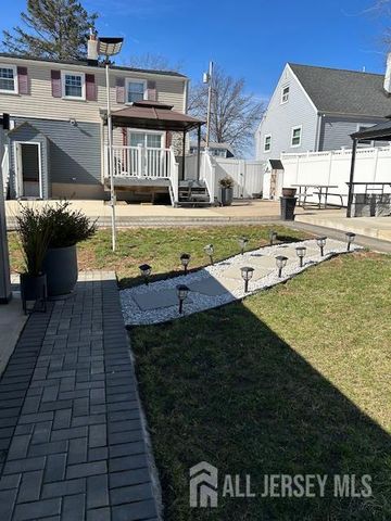 20 Stephen Street, Sayreville, NJ 08879